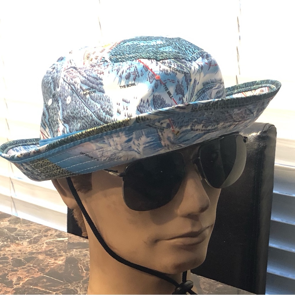 The Multi-hundred Dollar company Camoflage casual hats Size L/XL